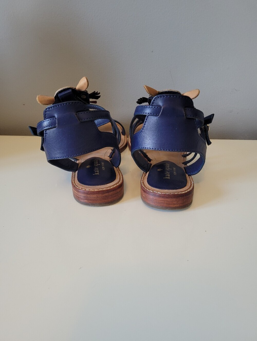 Kate Spade Sahara Camel Gladiator Flat Sandals, VGUC, Size 6 - Picture 9 of 11